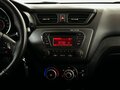 2013 Kia Rio 4-speed III, красный, 910000 рублей - вид 6