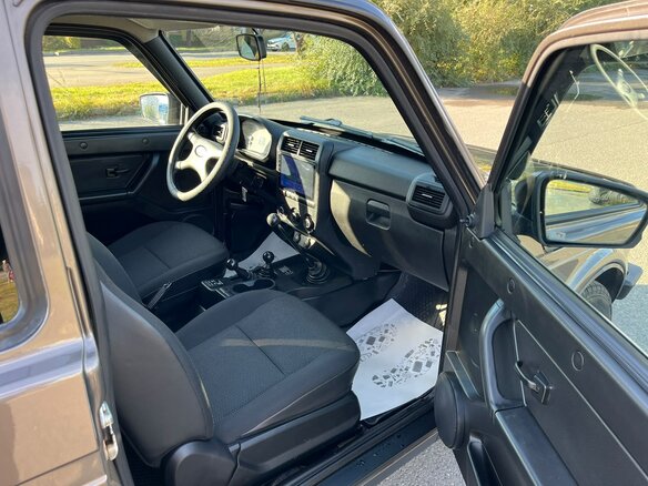 2020 Lada (ВАЗ) 2121 (4x4) I Рестайлинг (2020), коричневый, 759000 рублей - вид 13