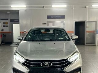 2026 Lada (ВАЗ) Vesta I Рестайлинг (NG), серебристый, 1880000 рублей, вид 2