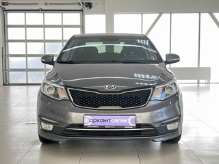 2015 Kia Rio III Рестайлинг, серый, 910000 рублей, вид 5