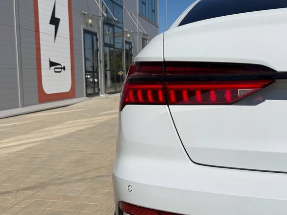 2022 Audi A6 45 TFSI V (C8) Рестайлинг, белый, 5100000 рублей - вид 25