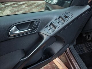 2015 Volkswagen Tiguan I Рестайлинг, коричневый, 1650000 рублей, вид 5