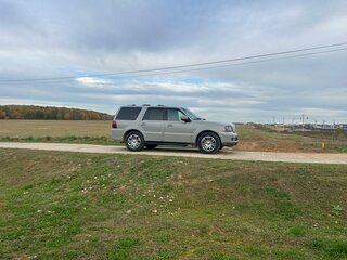 2004 Lincoln Navigator 6-speed II, серый, 2250000 рублей, вид 2