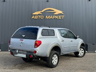 2013 Mitsubishi L200 IV Рестайлинг, серебристый, 1750000 рублей, вид 3