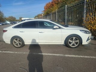 2017 Hyundai Sonata VII (LF) Рестайлинг, белый, 1400000 рублей, вид 1