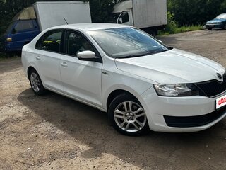 2019 Skoda Rapid I Рестайлинг, белый, 800000 рублей, вид 3