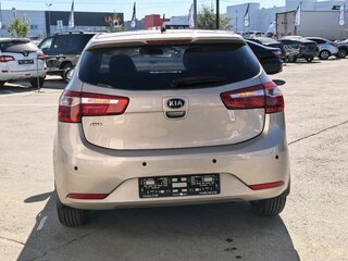 2014 Kia Rio 6-speed III, бежевый, 992000 рублей, вид 5