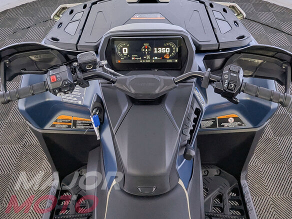 2026 BRP Can-Am Outlander MAX 1000R LTD, синий, 3200000 рублей - вид 9