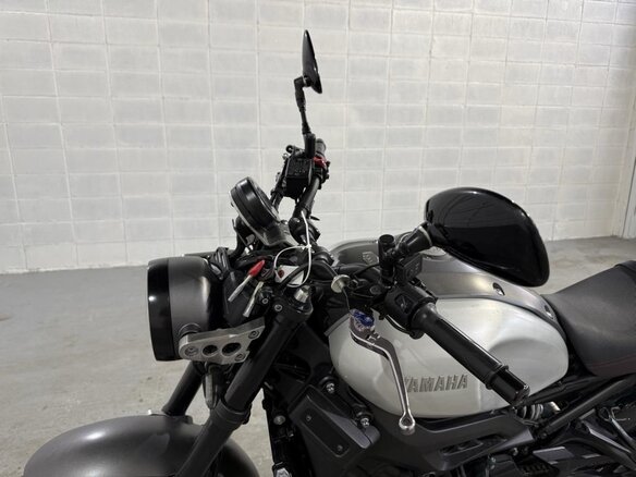 2017 Yamaha XSR900, серый - вид 9