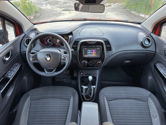 2017 Renault Kaptur I, оранжевый - вид 16