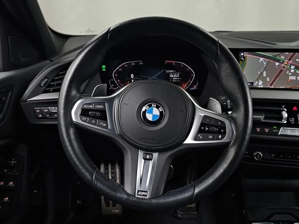 2022 BMW 1 серии 120i III (F40), чёрный, 4381237 рублей - вид 12