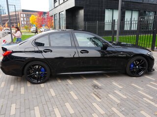2019 BMW 3 серии 320i VII (G2x), чёрный, 3550000 рублей, вид 4