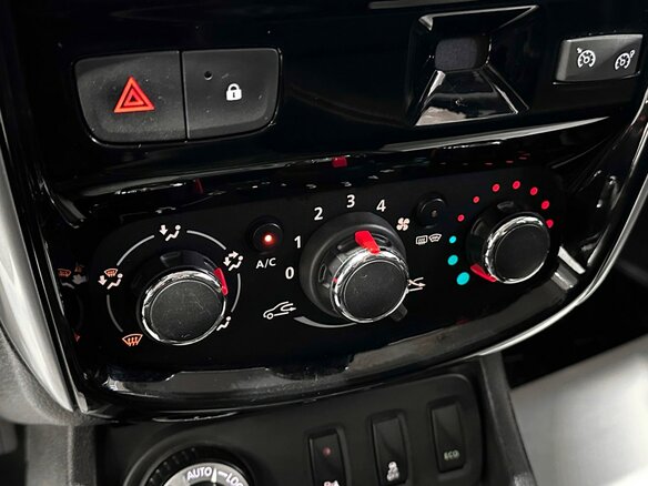 2018 Nissan Terrano III (D10), серый - вид 21