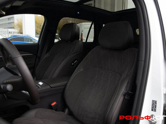 2025 Geely Monjaro (Xingyue L) I Рестайлинг 2 (China Market), белый, 3838000 рублей - вид 17