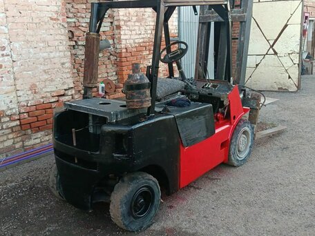2000 Balkancar Рекорд 4, красный, 245000 рублей, вид 2