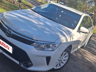 2016 Toyota Camry VII (XV50) Рестайлинг, белый, 2000000 рублей, вид 5