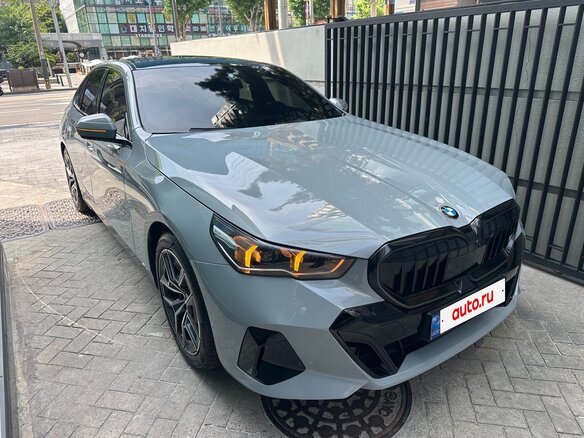 2026 BMW 5 серии 523d VIII (G60/G61/G68), серебристый - вид 1
