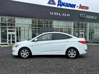 2016 Hyundai Solaris I Рестайлинг, белый, 894000 рублей, вид 2