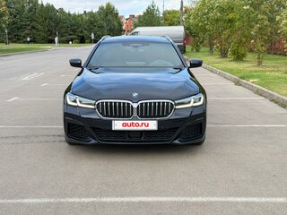 2022 BMW 5 серии 540i xDrive VII (G30/G31/G38) Рестайлинг, чёрный, 6500000 рублей, вид 1