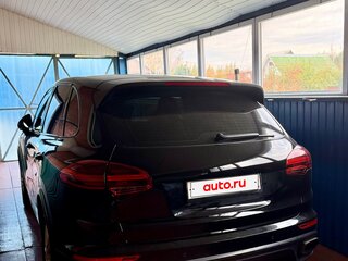 2015 Porsche Cayenne Diesel II Рестайлинг (958), чёрный, 4000000 рублей, вид 3