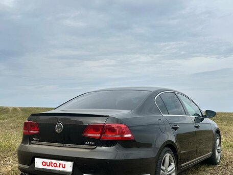 2013 Volkswagen Passat B7, чёрный, 1350000 рублей, вид 1