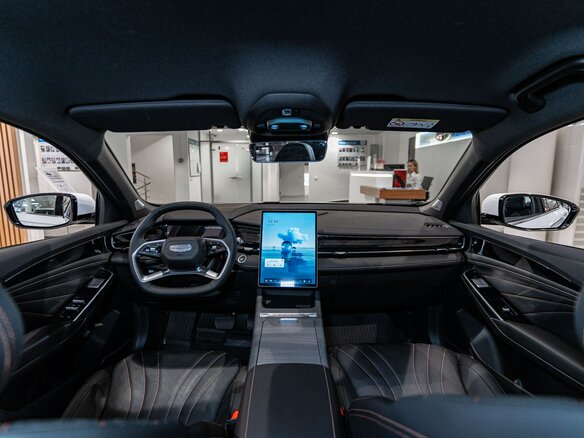 2026 Geely Preface I, белый - вид 6