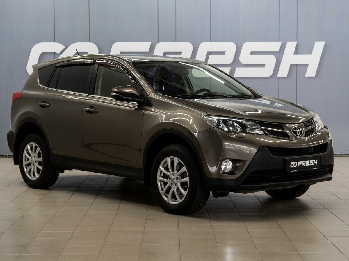 Открыть фотографии: Toyota RAV4 IV (XA40)