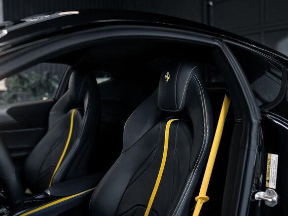 2019 Ferrari 812 Superfast, чёрный, 35000000 рублей - вид 10