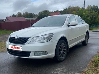 2012 Skoda Octavia II (A5) Рестайлинг, белый, 750000 рублей, вид 1