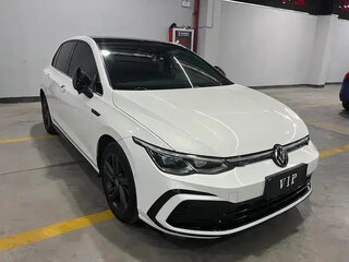 2022 Volkswagen Golf VIII, белый, 1830000 рублей, вид 3