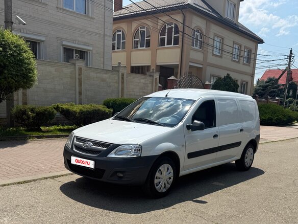 2018 Lada (ВАЗ) Largus I, белый, 770000 рублей - вид 2