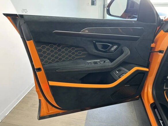 2023 Lamborghini Urus Performante I Рестайлинг, оранжевый, 33990000 рублей - вид 19