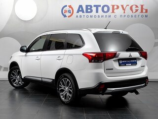 2015 Mitsubishi Outlander III Рестайлинг 2, белый, 1459000 рублей, вид 2