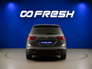 2022 Volkswagen Tiguan II Рестайлинг, серый, 2384023 рублей, вид 4
