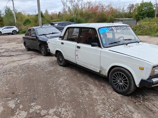 1999 Lada (ВАЗ) 2105, белый, 75000 рублей, вид 1