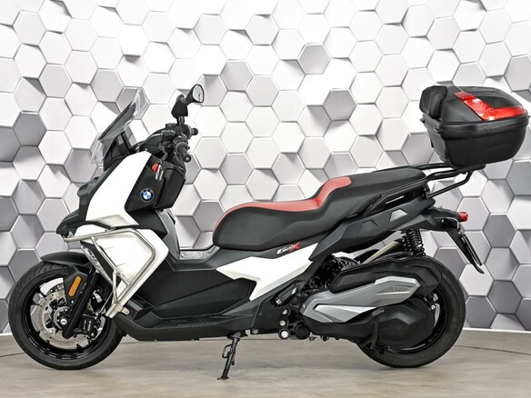 2020 BMW C 400 X, белый, 655000 рублей - вид 3