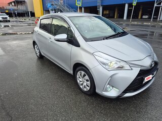 2019 Toyota Vitz III (XP130) Рестайлинг, серебристый, 1250000 рублей, вид 5