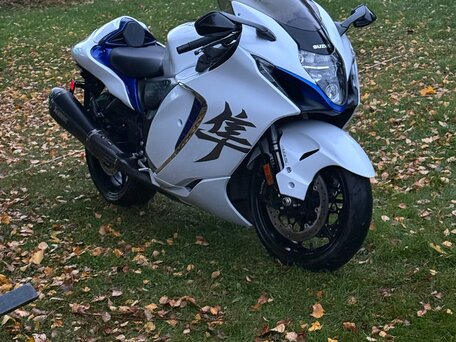 2024 Suzuki GSX 1300 R Hayabusa, белый, 1750000 рублей, вид 1