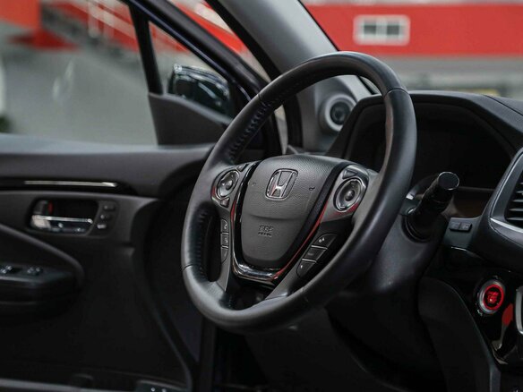 2018 Honda Pilot III Рестайлинг, синий, 3150000 рублей - вид 12