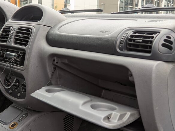 2001 Renault Clio II Рестайлинг, серебристый, 105000 рублей - вид 19