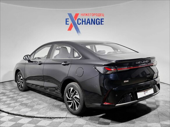 2025 BAIC U5 Plus, чёрный - вид 5