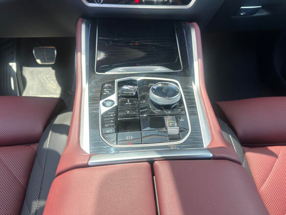 2026 BMW X6 30i III (G06) Рестайлинг, чёрный, 10763725 рублей - вид 9