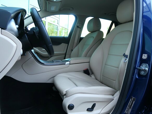2019 Mercedes-Benz GLC 200 I (X253) Рестайлинг, синий, 3899000 рублей - вид 24