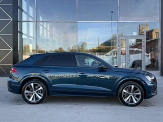 2018 Audi Q8 55 TFSI I (4M), синий, 5775000 рублей, вид 4