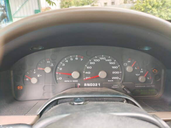 2002 Ford Explorer III, серый, 650000 рублей - вид 12
