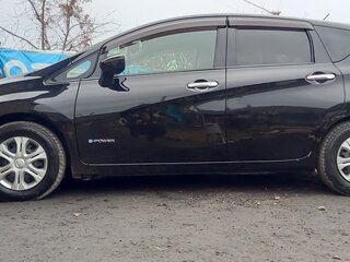 2018 Nissan Note e-Power II Рестайлинг, чёрный, 1190000 рублей, вид 4