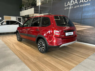 2026 Lada (ВАЗ) Granta Cross I Рестайлинг, красный, 1216000 рублей, вид 5