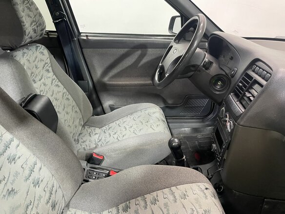 2006 Lada (ВАЗ) 2112, серый, 130000 рублей - вид 9