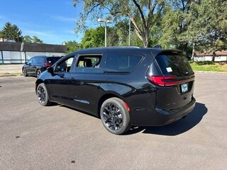 2026 Chrysler Pacifica RU Рестайлинг 2, чёрный, 12543935 рублей, вид 3