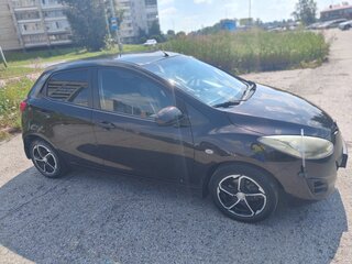2011 Mazda 2 II Рестайлинг (DE2), пурпурный, 850000 рублей, вид 4